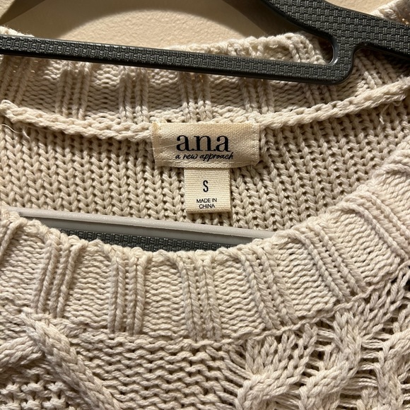 Frilly Knit Sweater - Picture 3 of 3